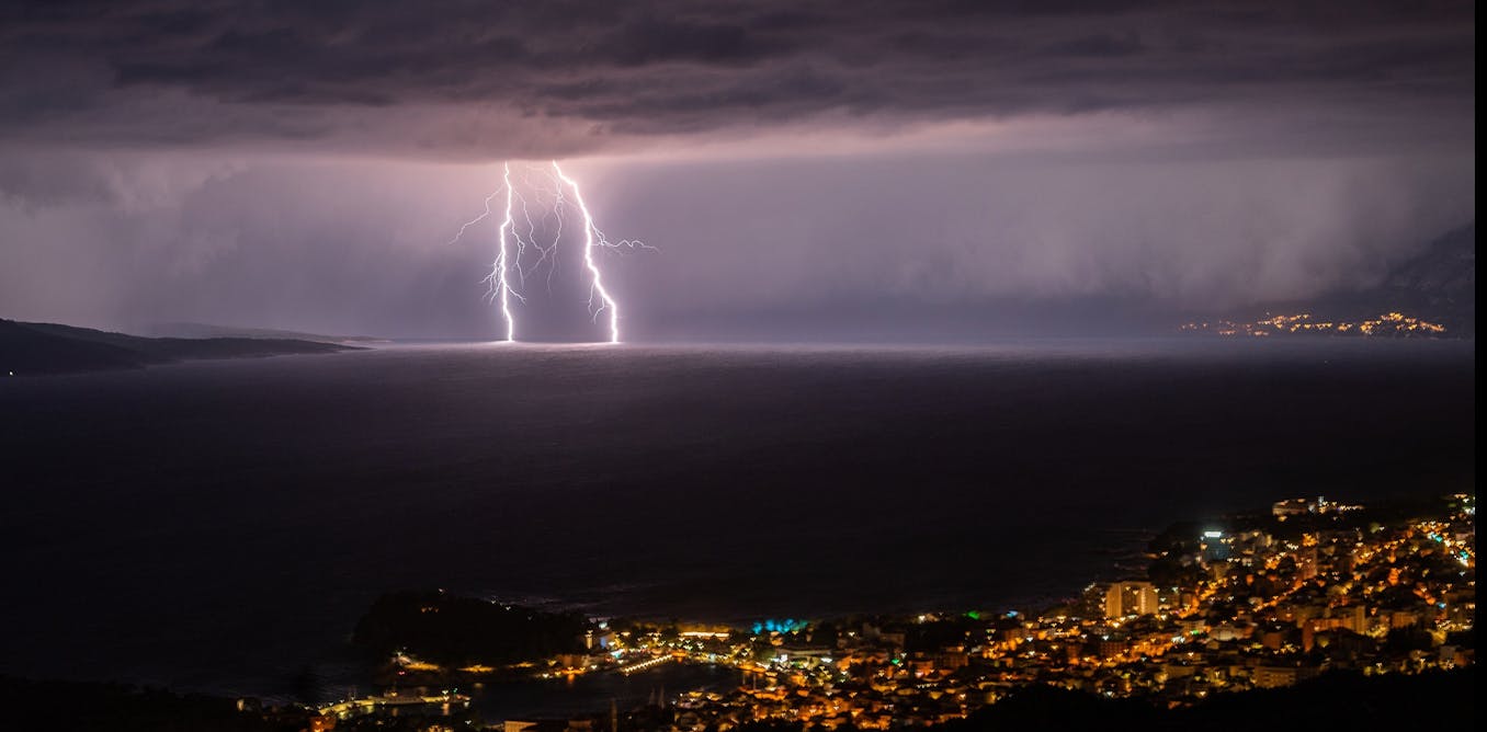 sulfur-regulations-ship-fuels-lightning-strikes
