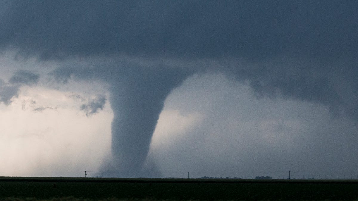 tornadoes-costly-events